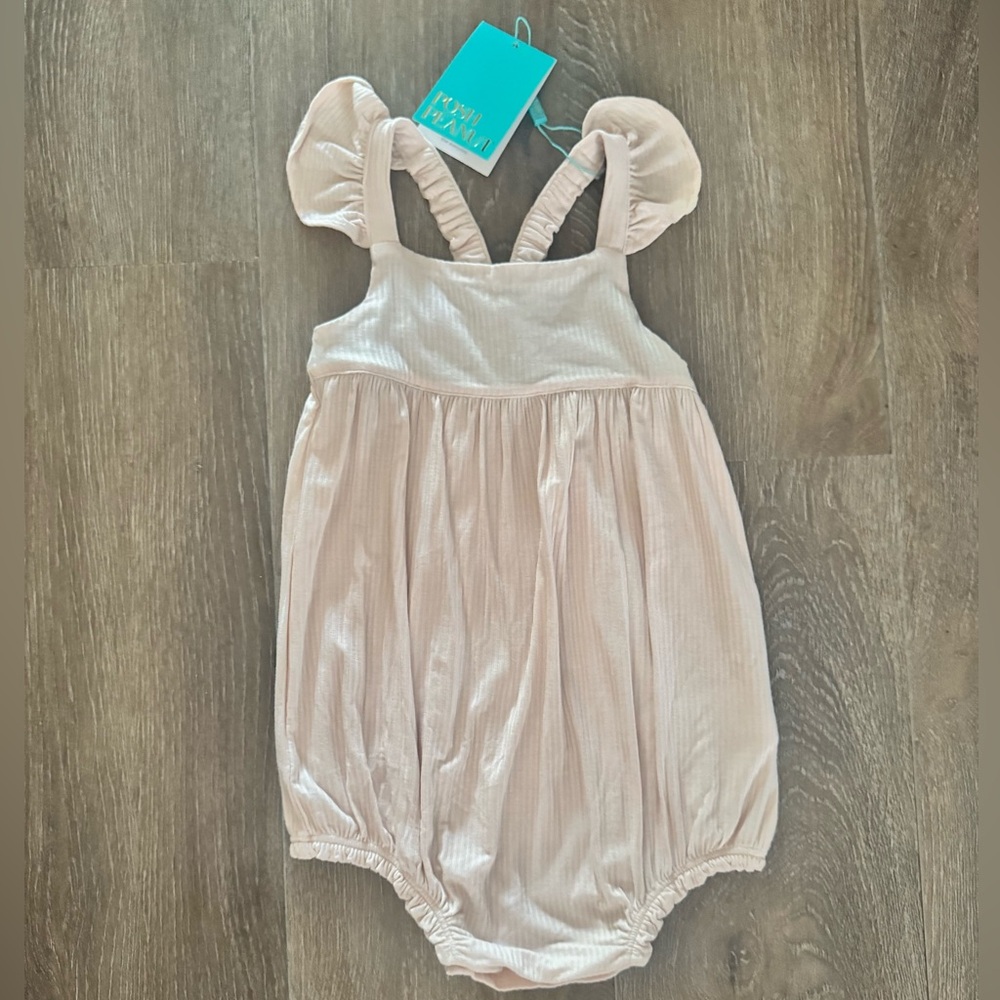 NWT Posh Peanut Bubble Romper